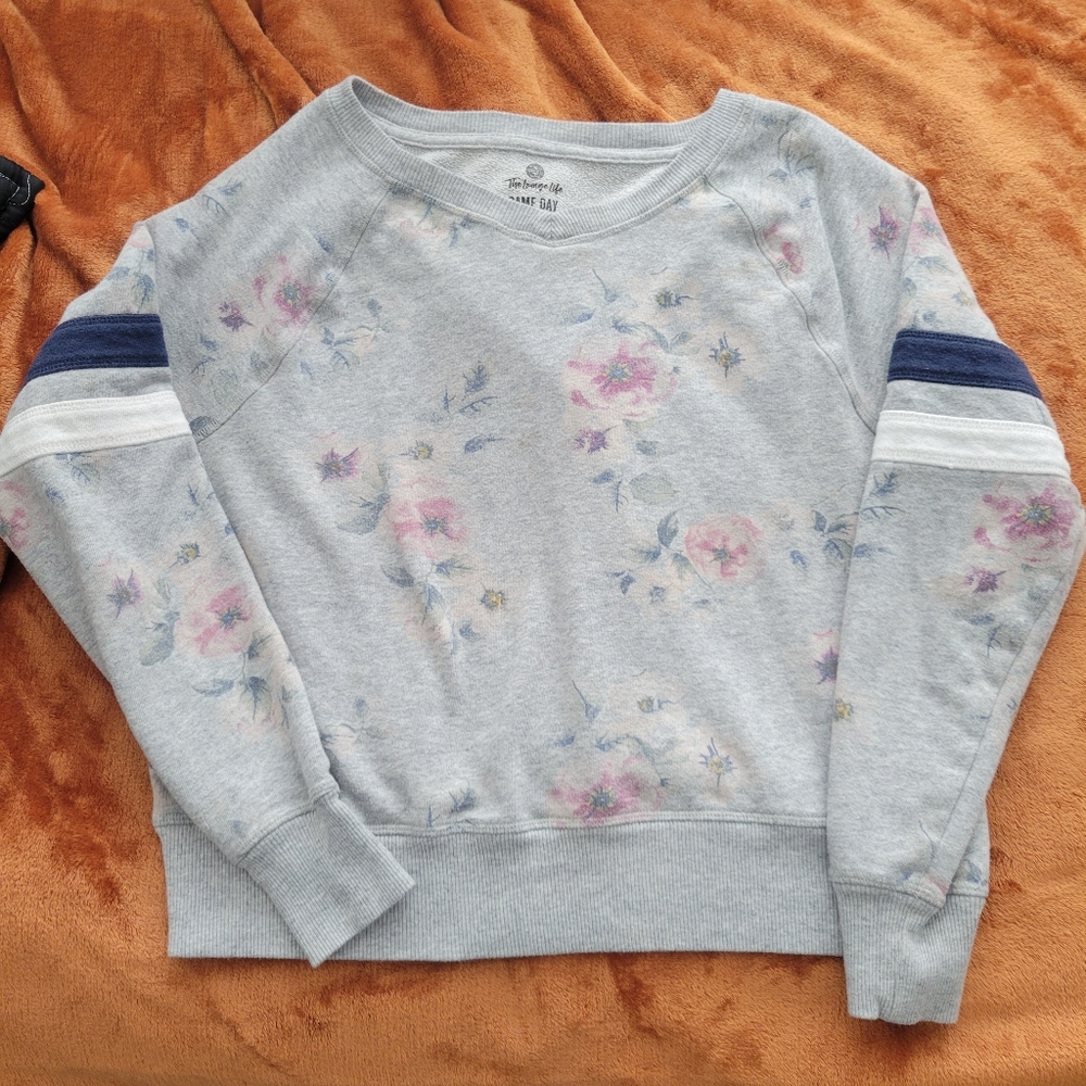 Floral sweatshirt